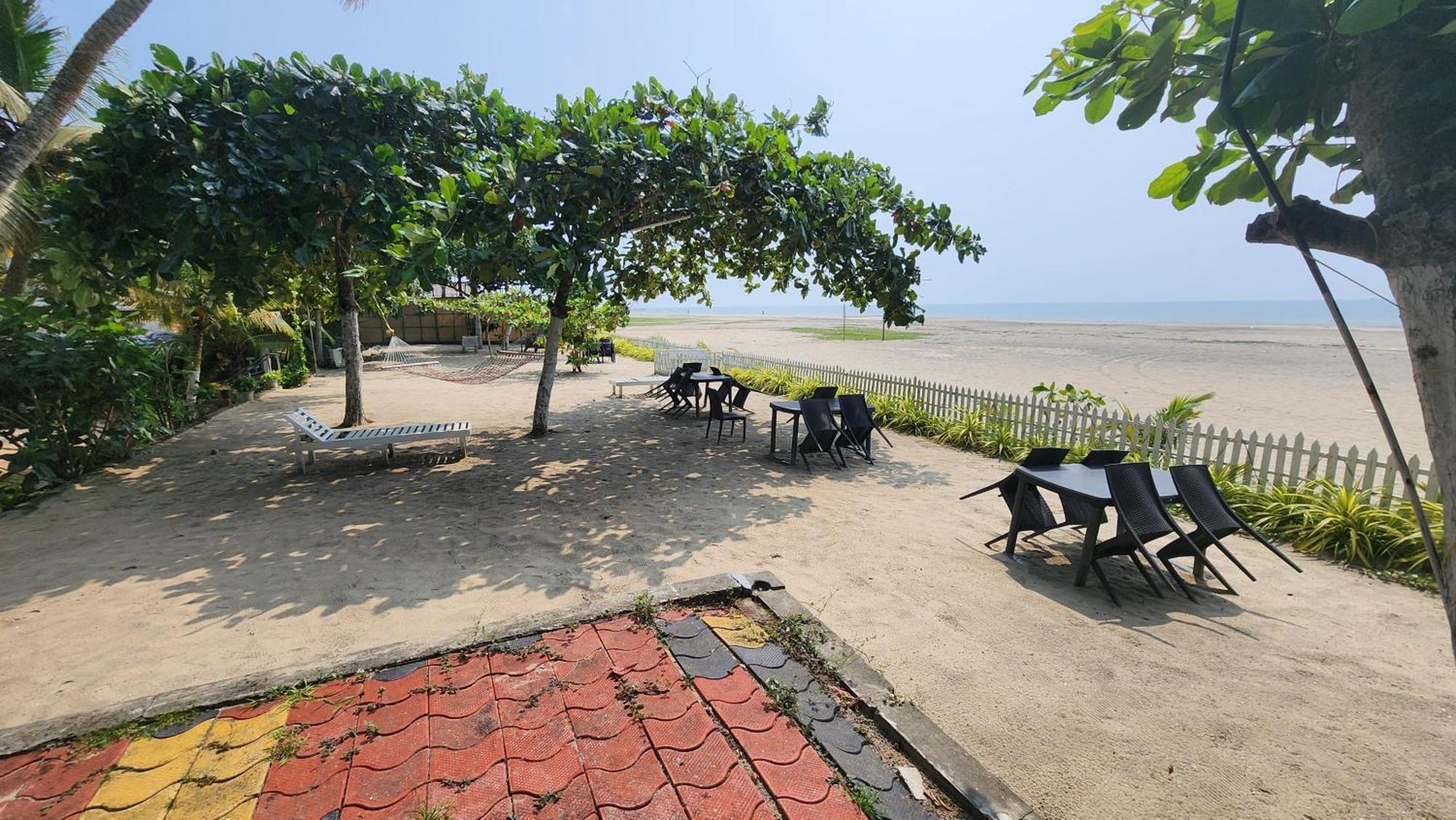 Palm Beach Resort, Alleppey Alappuzha Bagian luar foto